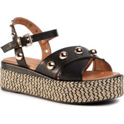 Espadryle INUOVO - 117024 Black. Czarne espadryle damskie Inuovo, bez wzorów, ze skóry, bez obcasa. W wyprzedaży za 299,00 zł.