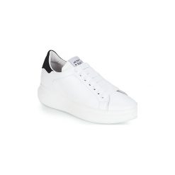 Buty Meline ARGAGARO. Białe trampki i tenisówki damskie marki Meline, bez wzorów, bez zapięcia. Za 529,00 zł.