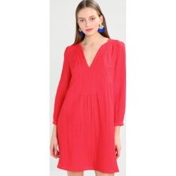 Sukienki hiszpanki: See u Soon ROBE Sukienka letnia red
