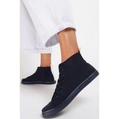 Granatowe Trampki Burton. Niebieskie trampki i tenisówki damskie Renee, bez wzorów, bez zapięcia. Za 49,99 zł.