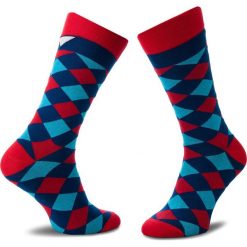 Skarpety Wysokie Unisex CUP OF SOX - Niebieskawe Romby Na Krwistej Skarpecie B Granatowy Kolorowy. Niebieskie skarpetki damskie marki Cup of sox, w kolorowe wzory, z elastanu. Za 24,00 zł.