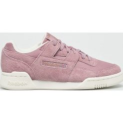 Reebok Classic - Buty Workout Lo Plus. Różowe buty sportowe damskie Reebok Classic, bez wzorów, ze skóry, sportowe, reebok classic. W wyprzedaży za 219,90 zł.