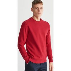 Gładka bluza - Czerwony. Czerwone bluzy męskie Reserved, s, bez wzorów, bez kołnierzyka, bez rękawów, bez kaptura. Za 79,99 zł.