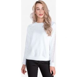 Tom Tailor Denim Bluza Biały. Białe bluzy damskie TOM TAILOR DENIM, l, w koronkowe wzory, z bawełny, bez rękawów, bez kaptura. Za 202,95 zł.