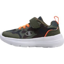 Champion LOW CUT SHOE CODY Obuwie treningowe green. Zielone buty chłopięce sportowe marki Champion, z materiału. Za 129,00 zł.