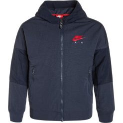 Nike Performance AIR Kurtka sportowa thunder blue/university red. Niebieskie kurtki sportowe męskie Nike Performance, z materiału. W wyprzedaży za 209,25 zł.