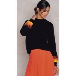 Bluzy rozpinane damskie: NA-KD Bluza Flames - Black,Multicolor