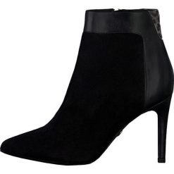 Tamaris Botki 1-1-25305-23-031 Blk / Leop.Comb (rozmiar 40). Botki damskie Tamaris, eleganckie, na wysokim obcasie. W wyprzedaży za 340,00 zł.
