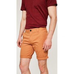 Produkt by Jack & Jones - Szorty. Pomarańczowe spodenki i szorty męskie marki PRODUKT by Jack & Jones, xl, z bawełny, casualowe. W wyprzedaży za 69,90 zł.