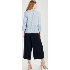 Bluzki asymetryczne: Josephine & Co LAURENS BLOUSE Bluzka sky blue