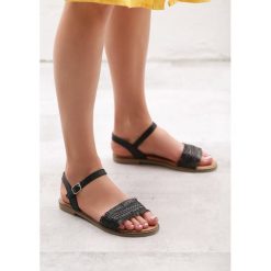 Czarne Sandały Puente. Czarne sandały damskie Born2be, w paski, boho, bez obcasa, na płaskiej podeszwie, z paskami. Za 59,99 zł.