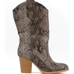 Kowbojki do połowy łydki - skóra naturalna - model 171 - kolor wąż. Kozaki damskie Zapato, ze skóry, bez obcasa, bez zapięcia. W wyprzedaży za 321,30 zł.