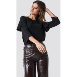Rut&Circle Lava Glitter Frill Top - Black. Czarne topy damskie Rut&Circle, bez wzorów, z materiału, z okrągłym kołnierzem. W wyprzedaży za 80,97 zł.