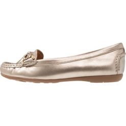 Carvela Comfort CALLY Półbuty wsuwane gold. Żółte mokasyny damskie marki Carvela Comfort, bez wzorów, ze skóry, bez obcasa, bez zapięcia. Za 479,00 zł.