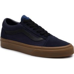Tenisówki VANS - Old Skool VN0A4BV5V4R1 (Gum) Night Sky/True Navy. Niebieskie półbuty męskie Vans, bez wzorów, ze skóry, bez zapięcia. W wyprzedaży za 229,00 zł.