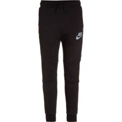 Nike Performance TECH PANT Spodnie treningowe black/cool grey. Czarne spodnie chłopięce marki Nike Performance, z bawełny. W wyprzedaży za 209,30 zł.