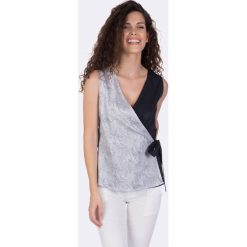Giorgio Di Mare top damski S ciemnoniebieski. Niebieskie bluzki damskie Giorgio di Mare, s, bez wzorów, bez kołnierzyka. Za 179,00 zł.
