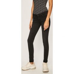 Only - Jeansy Coral. Czarne jeansy damskie ONLY, z obniżonym stanem. Za 169,90 zł.