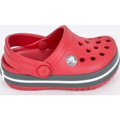 Crocs - Klapki dziecięce. Czerwone sandały dziewczęce Crocs, z gumy, z okrągłym noskiem, bez zapięcia. Za 139,90 zł.