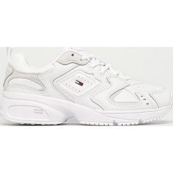 Tommy Jeans - Buty. Białe buty sportowe damskie Tommy Jeans, bez wzorów, z jeansu, sportowe. Za 539,90 zł.