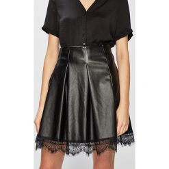 Haily's - Spódnica. Czarne spódniczki damskie Haily's, s, bez wzorów, ze skóry ekologicznej, mini, rozkloszowane. Za 99,90 zł.