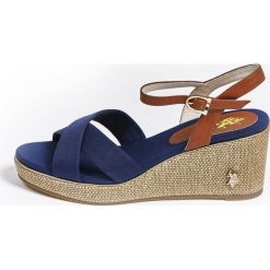 U.S. POLO ASSN. sandały damskie MADELYN 4088S0/CY1 37 ciemnoniebieskie. Niebieskie sandały damskie U.S. Polo Assn., bez wzorów, ze skóry, eleganckie, na wysokim obcasie, bez zapięcia. W wyprzedaży za 239,00 zł.