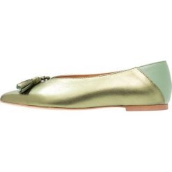 Liebeskind Berlin TILLY Baleriny fairy green. Żółte baleriny damskie marki Liebeskind Berlin, ze skóry, klasyczne. W wyprzedaży za 503,20 zł.