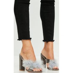 Missguided - Klapki. Szare klapki damskie marki Missguided, bez wzorów, z materiału, bez obcasa. W wyprzedaży za 99,90 zł.