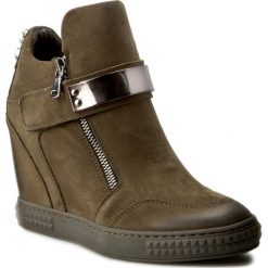 Sneakersy CARINII - B3586 I43-F99-PSK-B88. Zielone półbuty damskie Carinii, bez wzorów, ze skóry, bez obcasa, na koturnie, bez zapięcia. W wyprzedaży za 199,00 zł.