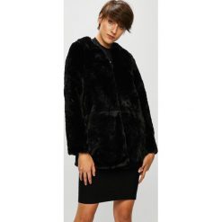 Vero Moda - Kurtka. Czarne płaszcze damskie Vero Moda, s, z haftami, z poliesteru, długie, bez kaptura. W wyprzedaży za 149,90 zł.
