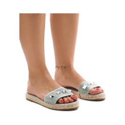 Zielone klapki jeans ćwieki 7087. Zielone klapki damskie ButyModne, z aplikacjami, z jeansu, bez obcasa. Za 59,00 zł.