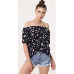 Granatowa Bluzka Very Powerful. Niebieskie bluzki damskie Born2be, xl, bez wzorów, bez kołnierzyka, bez rękawów. W wyprzedaży za 34,99 zł.