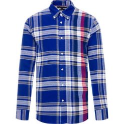 Koszula TOMMY HILFIGER MW0MW10715. Niebieskie koszule męskie TOMMY HILFIGER, m, bez wzorów, z bawełny, casualowe, bez kołnierzyka, bez rękawów. W wyprzedaży za 229,00 zł.