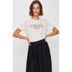 Vero Moda - Top. Bluzki damskie Vero Moda. W wyprzedaży za 29,90 zł.