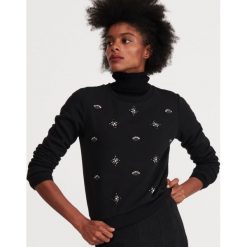 Bluza z aplikacjami - Czarny. Czarne bluzy damskie Reserved, s, z aplikacjami, bez rękawów, bez kaptura. Za 89,99 zł.