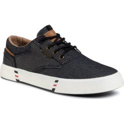 Tenisówki WRANGLER - Monument City WM01000A Black/Japan 700. Czarne półbuty męskie Wrangler, bez wzorów, z gumy, bez zapięcia. W wyprzedaży za 179,00 zł.