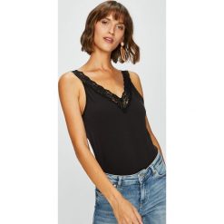 Pieces - Top Toloa. Czarne bluzki damskie Pieces, xl, bez wzorów, z elastanu, casualowe, bez kołnierzyka, bez rękawów. W wyprzedaży za 59,90 zł.