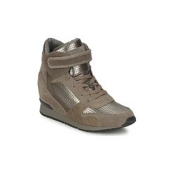 Buty Ash DRUM. Pomarańczowe trampki i tenisówki damskie Ash, bez wzorów, bez zapięcia. Za 474,50 zł.
