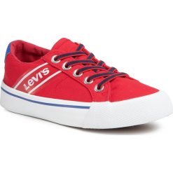 Tenisówki LEVI'S - VKIN0001T Red 0047. Czerwone trampki chłopięce bez wzorów, ze skóry ekologicznej, bez zapięcia. W wyprzedaży za 139,00 zł.