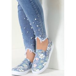 Granatowe Slip On Beautiful People. Niebieskie trampki i tenisówki damskie vices, bez wzorów, bez zapięcia. Za 39,99 zł.