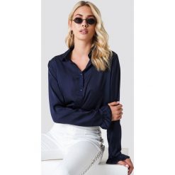 NA-KD Satynowa koszula - Blue,Navy. Niebieskie koszule wiązane damskie NA-KD, z materiału. Za 121,95 zł.