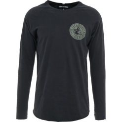 True Religion Bluzka z długim rękawem black. Czarne koszulki męskie marki True Religion, s, bez wzorów, z bawełny, bez kołnierzyka, z długim rękawem, długie. Za 379,00 zł.