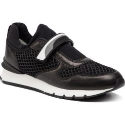 Sneakersy VOILE BLANCHE - Julia Sporty Strap 0012013785.01.0A01 Nero. Czarne półbuty damskie Voile Blanche, na co dzień, bez wzorów, ze skóry, sportowe, bez obcasa, na płaskiej podeszwie, bez zapięcia. W wyprzedaży za 569,00 zł.