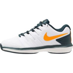 Buty sportowe damskie: Nike Performance AIR ZOOM PRESTIGE HC Obuwie multicourt white/orange peel/midnight spruce/phantom