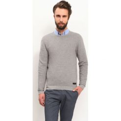 SWETER DŁUGI RĘKAW MĘSKI. Szare golfy męskie marki Top Secret, na jesień, m. Za 59,99 zł.