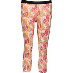 Sportowe legginsy w kolorze biało-różowym. Białe legginsy sportowe damskie marki super.natural, xs. W wyprzedaży za 121,95 zł.