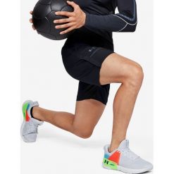 Under Armour Perpetual Szorty Czarny. Czarne spodenki i szorty męskie Under Armour, l, bez wzorów, z elastanu. Za 326,95 zł.