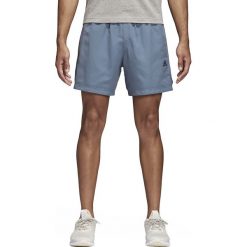 SZORTY ADIDAS ESS CHELSEA. Szare spodenki sportowe męskie Adidas, ze skóry, sportowe. Za 79,99 zł.