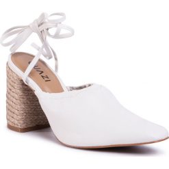 Espadryle QUAZI - QZ-49-04-000429 102. Białe espadryle damskie QUAZI, bez wzorów, ze skóry, bez obcasa, na obcasie. Za 289,00 zł.
