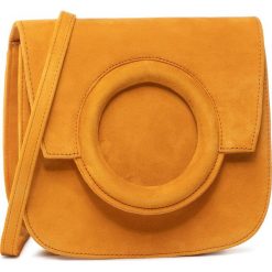 Torebka UNISA - Zfiona Ks Mustard. Żółte listonoszki damskie Unisa, z aplikacjami, ze skóry, zdobione, bez dodatków. Za 419,00 zł.